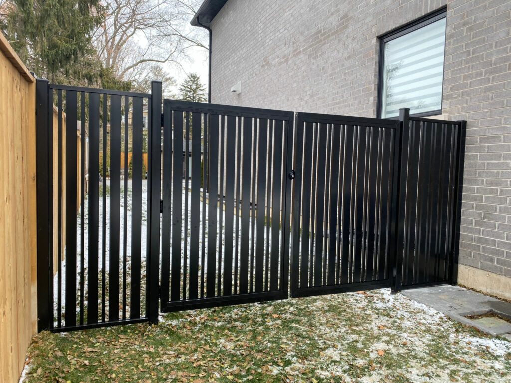 fence gates Vaughan
